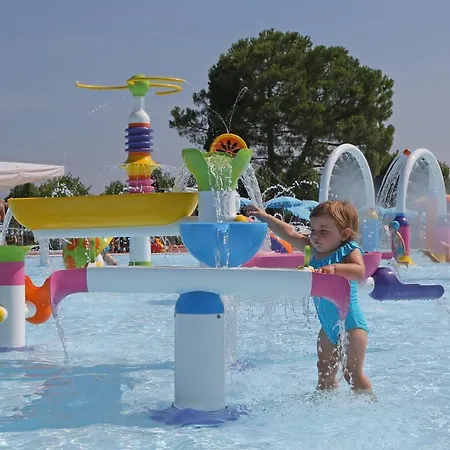 Prázdninový areál San Francesco Village 5*
