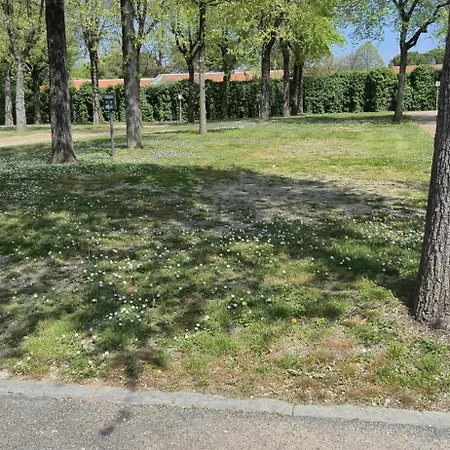 San Francesco Village פארק נופש דסנזאנו דל גארדה