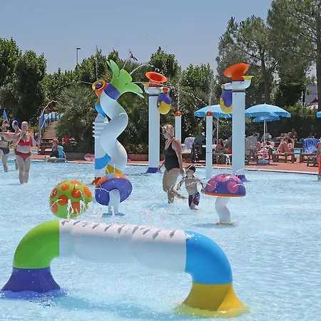 홀리데이파크 San Francesco Village 5*