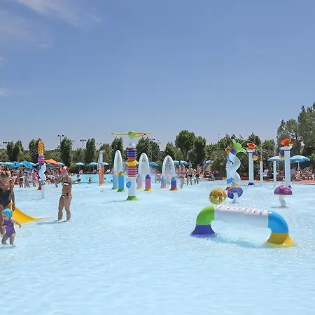 San Francesco Village 홀리데이파크 5*