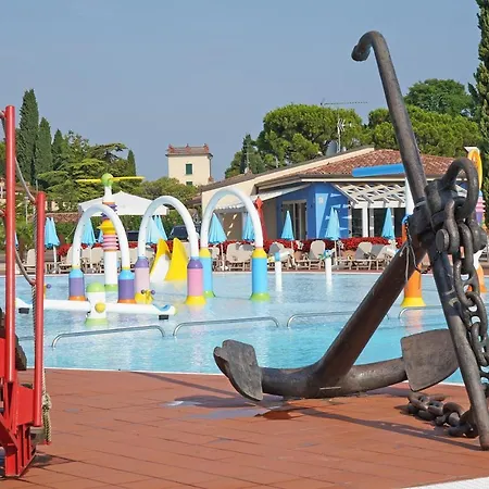 San Francesco Village Parque de vacaciones 5*